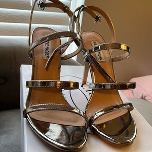 Steve Madden Pewter Metal Heels